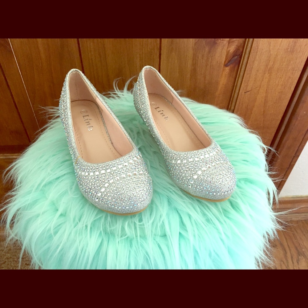 Link brand dress shoes *SPARKLES*